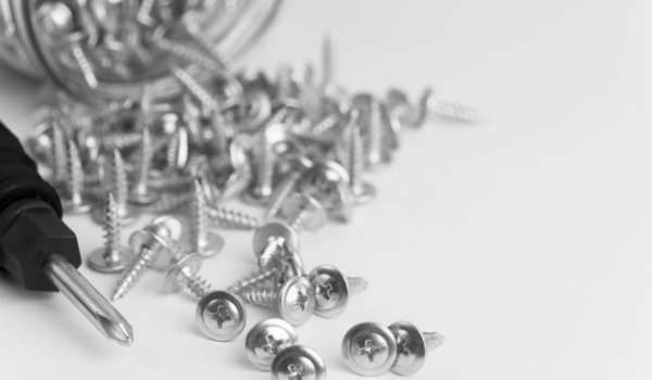 Screws and lag bolts