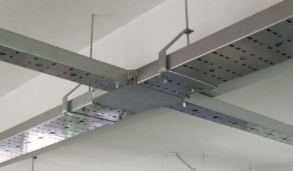 Cable tray supports and accessories