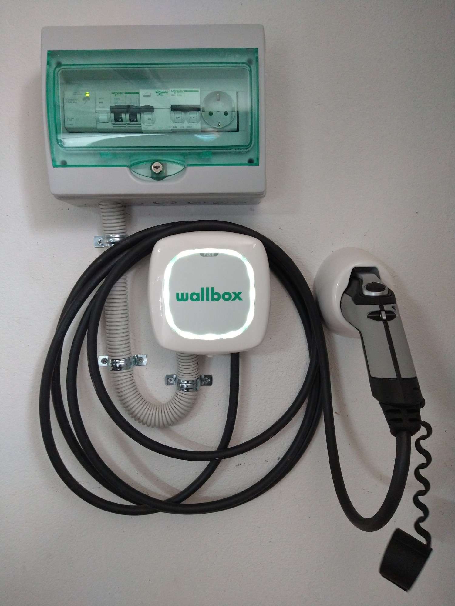 Electric car charger